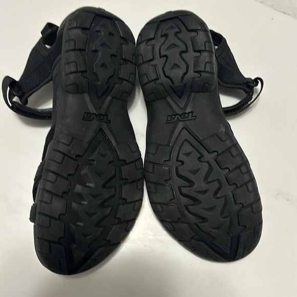 Teva Nike Black Strappy Sandals - Picture 6 of 6